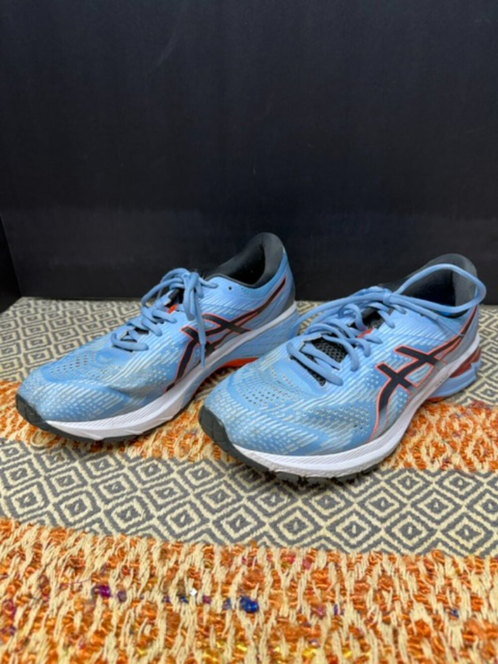 Asics GT-2000 Woman's Size 11 - Picture 2 of 12